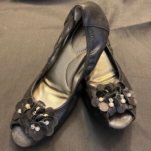 BANDOLINO Ballet Flats Shoes Open toe Floral Gem Size 5.5M